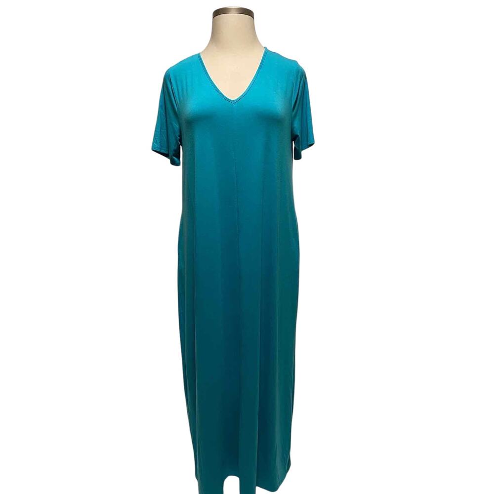 Zanana V-Neck Knit Maxi Dress‎ – Effortless Comfort & Style